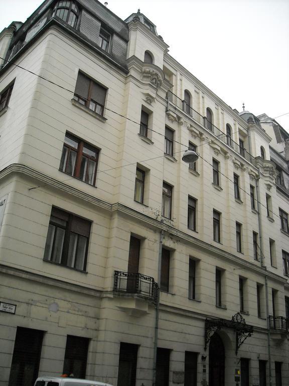 Nn Apartmanette Budapest Exteriör bild