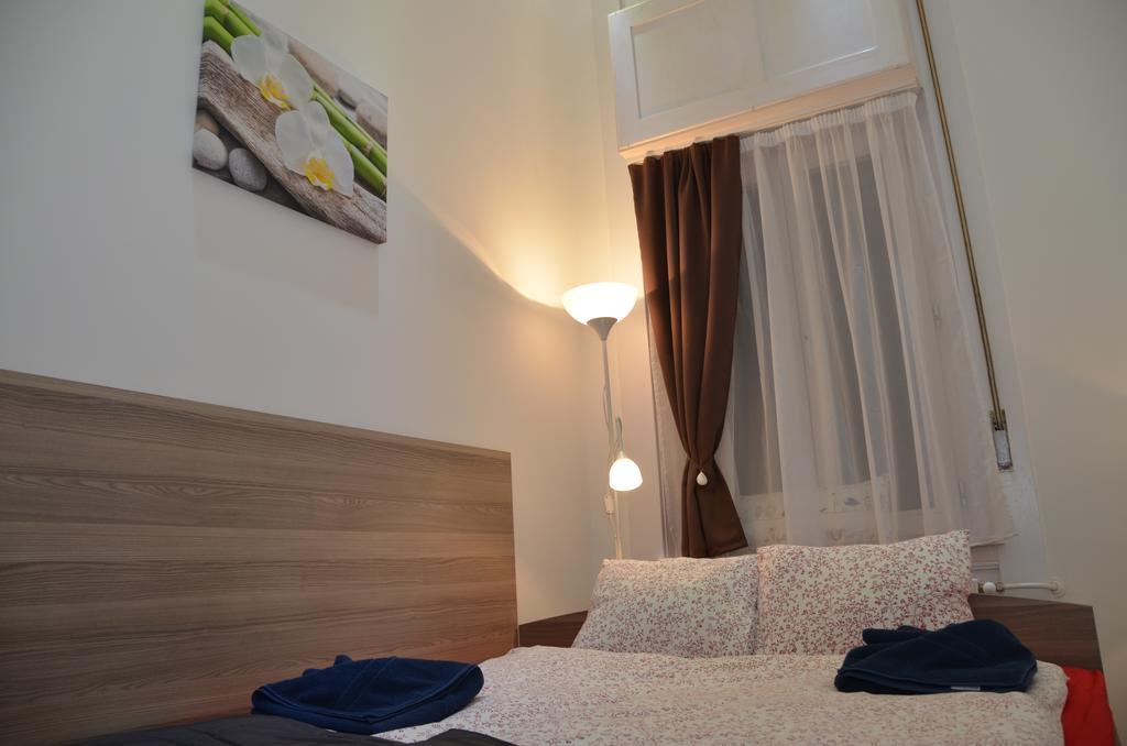 Nn Apartmanette Budapest Rum bild